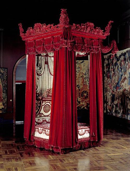 The Melville Bed Daniel Marot Upholstered by Francis Lapiere London 1700 Oak, pine, Italian velvet, Chinese silk, embroidery, linen