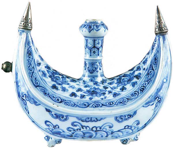 Kendi-15th-century-Ming-Dynasty-underglaze-blue-decorated-porcelain,-silver-mounts