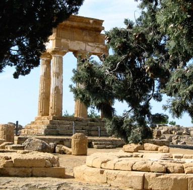 Remains-Temple-Castor-&-Pollux-Sicily