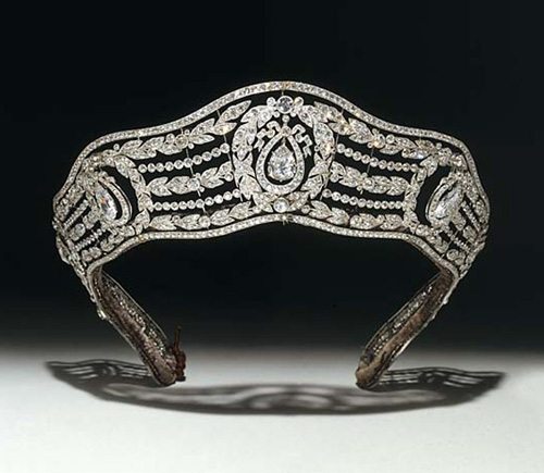 Cartier Tiara diamond