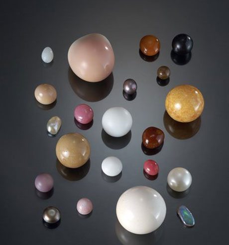 Pearls, all shapes, sizes and colours