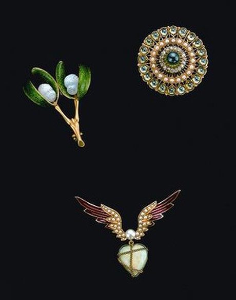 Fine selection of jewellery from Anne Schofields new book Jewels on Queen