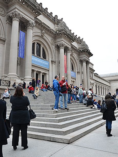 The Metropolitan Museum of Art New York – New Plaza to Meet