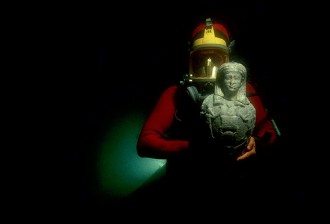 Underwater Statue