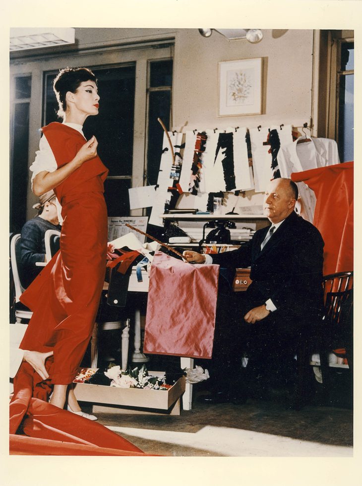 Christian Dior and fashion model Lucky c. 1956 © Christian Dior